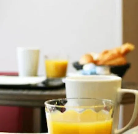 Amarys Simart Hotel París