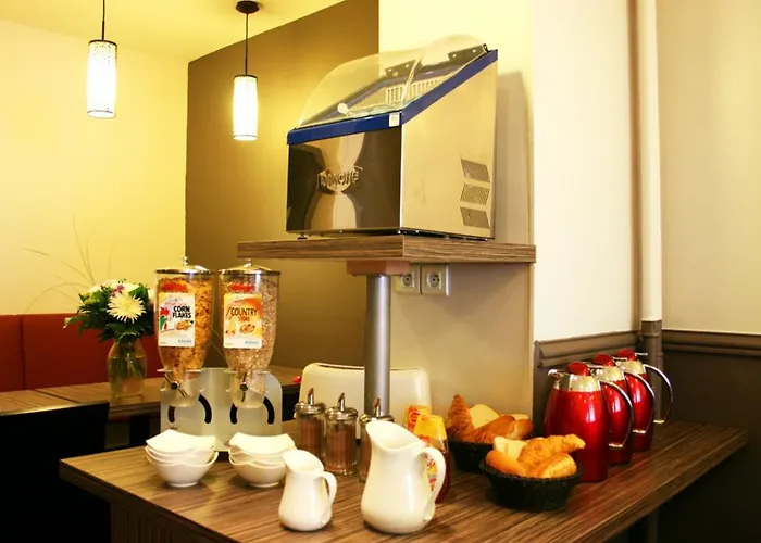 Amarys Simart Отель