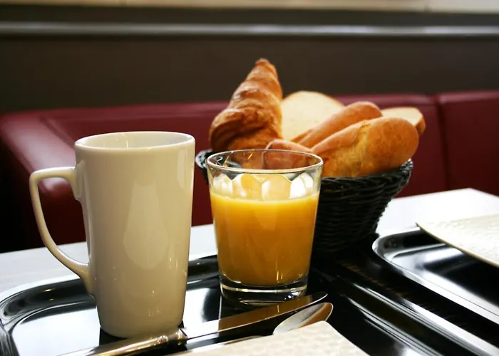 Amarys Simart Отель