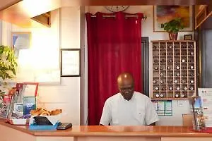 Amarys Simart * Párizs